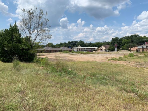 1510 E Marshall Ave, Longview, TX 75601
